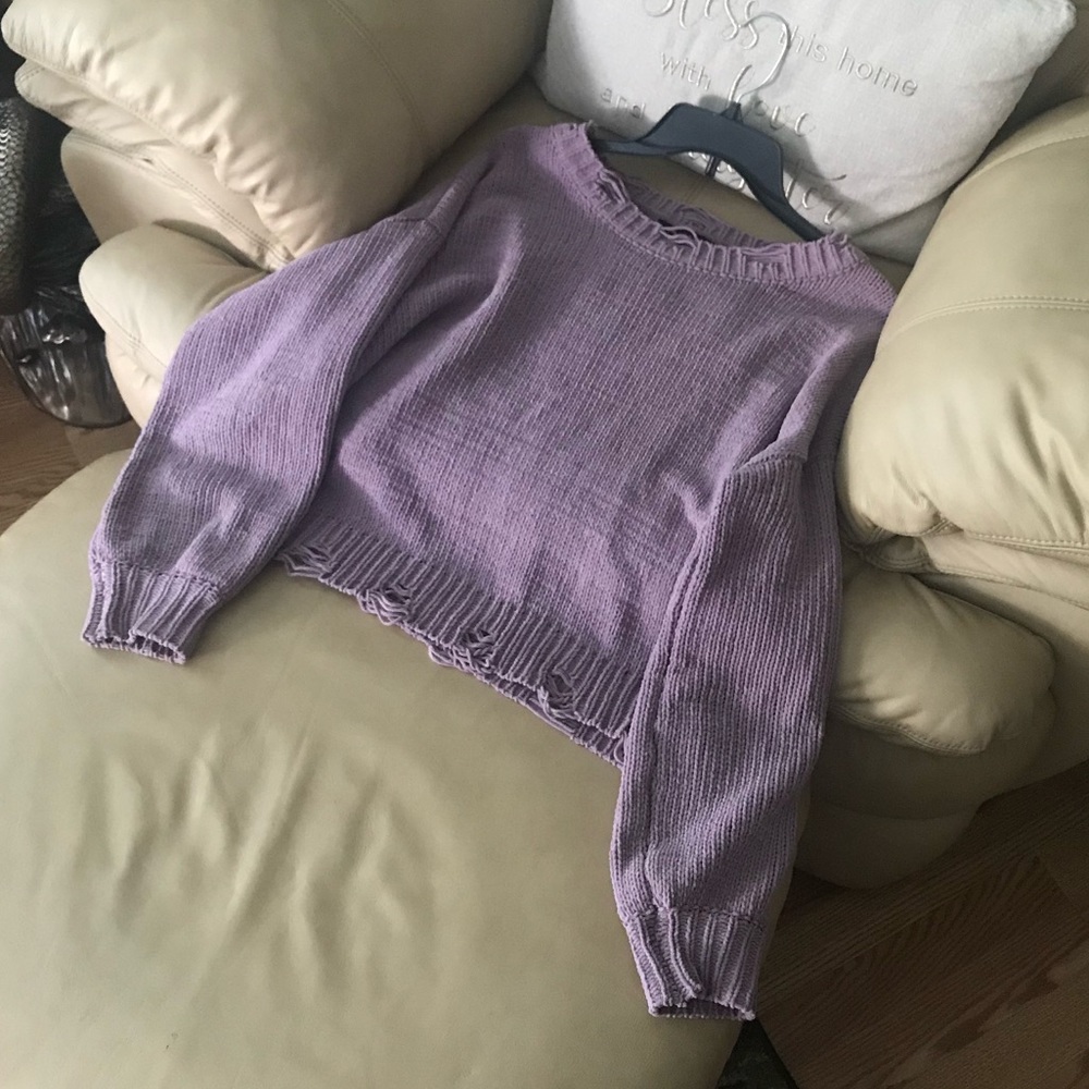 Distressed Sweater - Picture 2 of 6